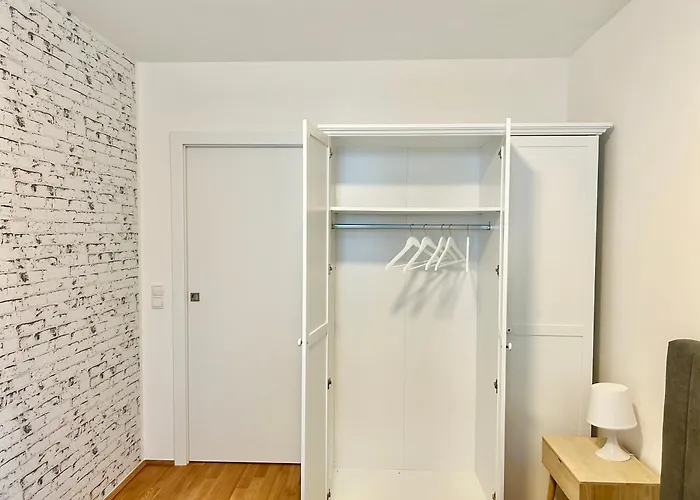 Brand New & Modern Apartamento